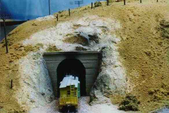 Nico's tunnel : Tehachapie #10